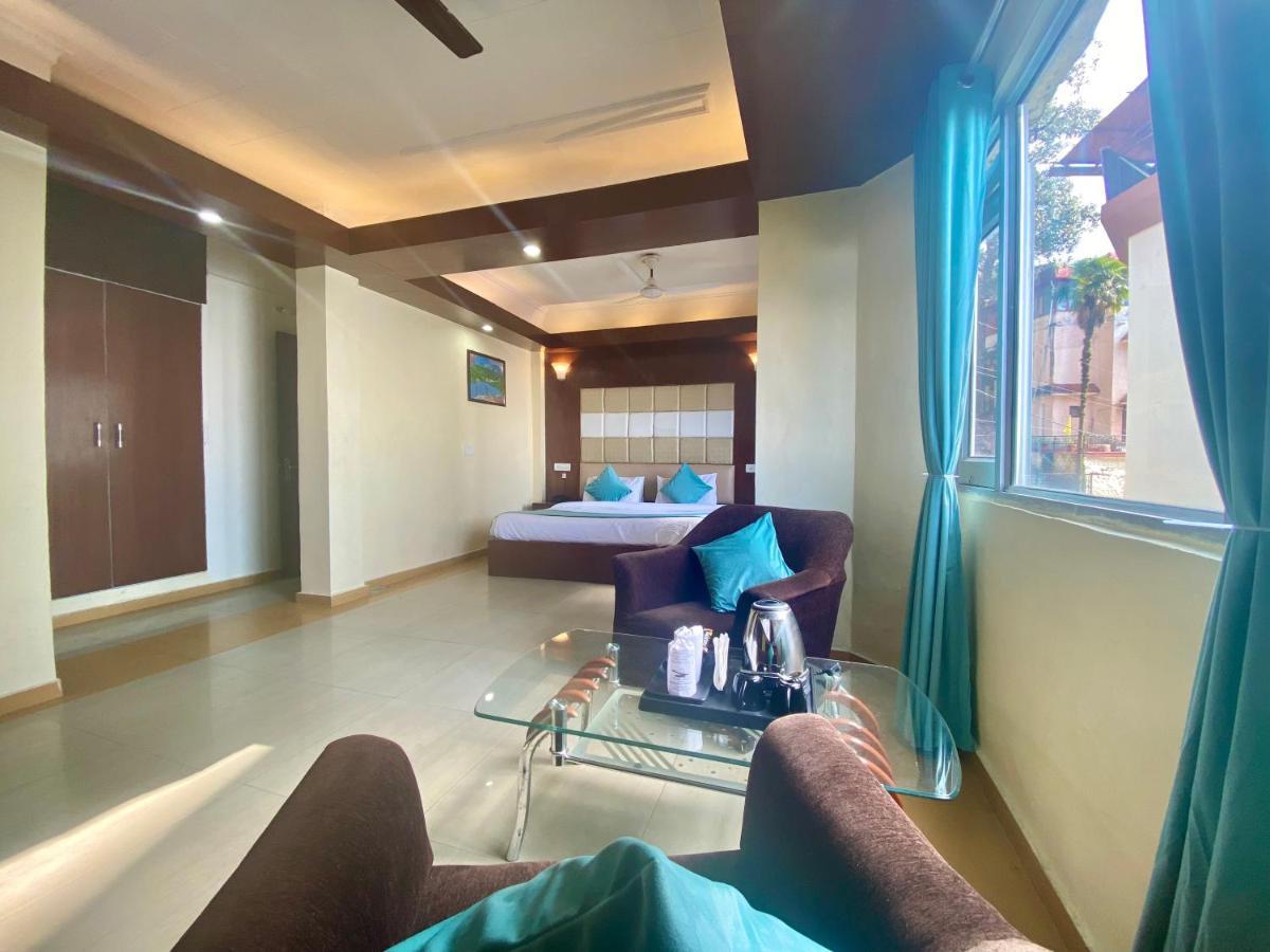 Riversun Hotel Mall Road Массури Экстерьер фото